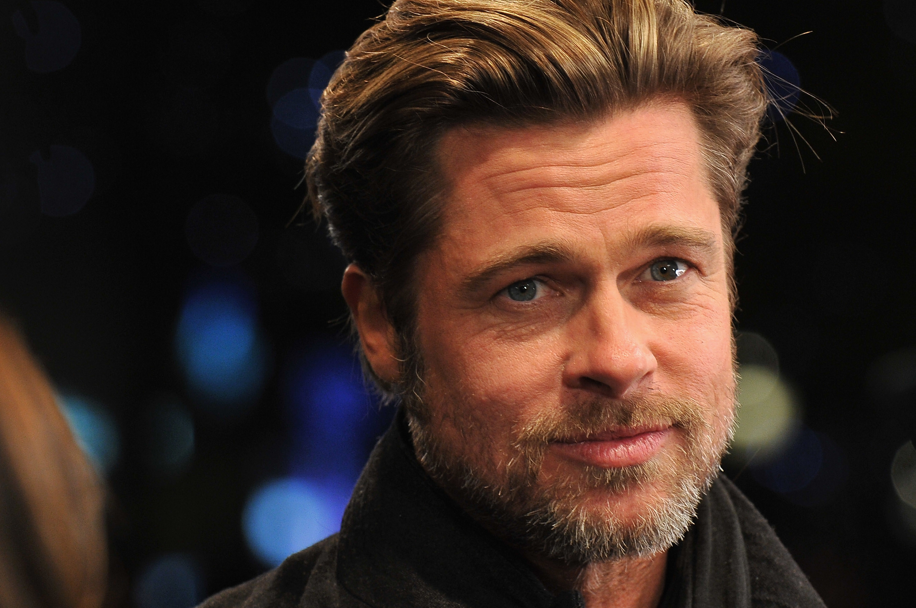 Të gjithë po shqetësohen, Brad Pitt përfundon në karrocë me rrota