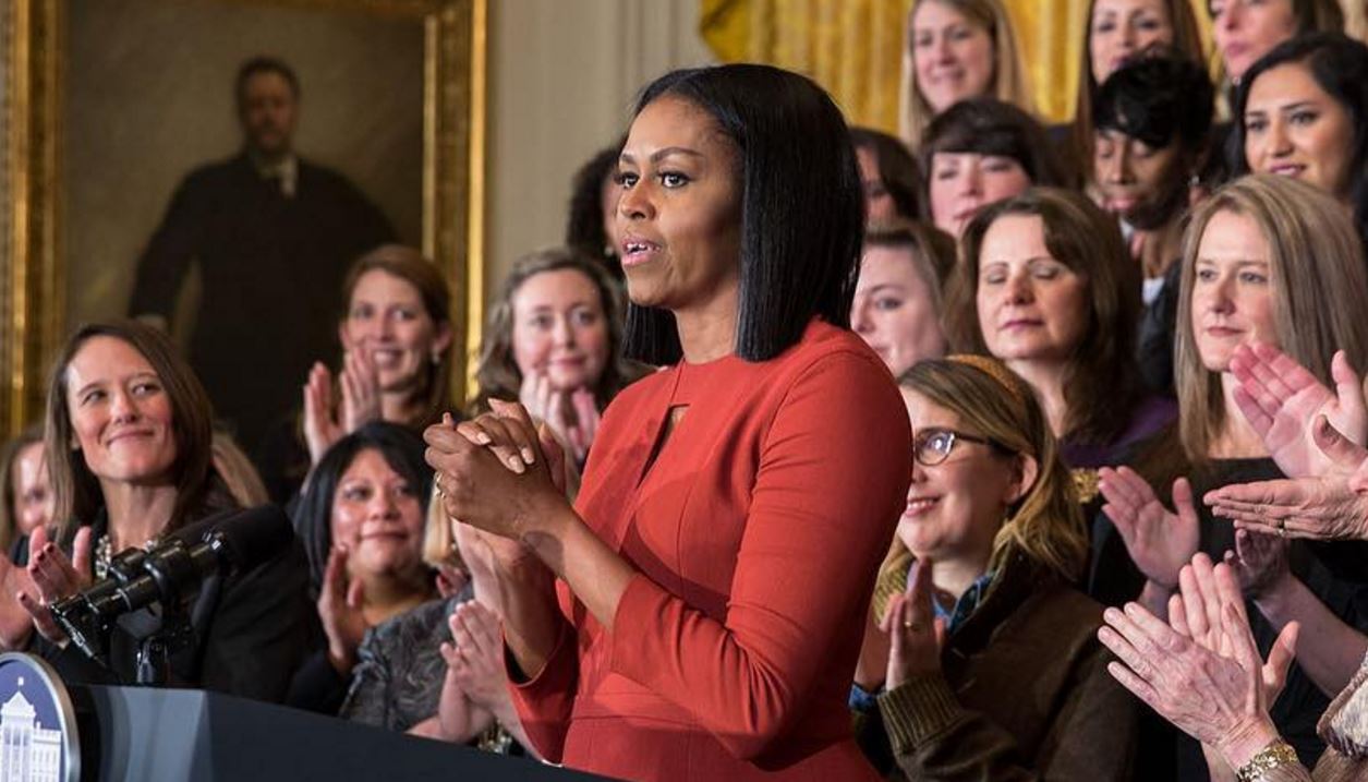 Michelle Obama tregon se çfarë i tha Melania Trump- it në takimin e tyre