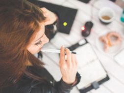 2017-04-26 14_38_22-woman-hand-desk-office.jpg ‎- Photos