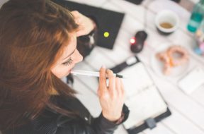 2017-04-26 14_38_22-woman-hand-desk-office.jpg ‎- Photos