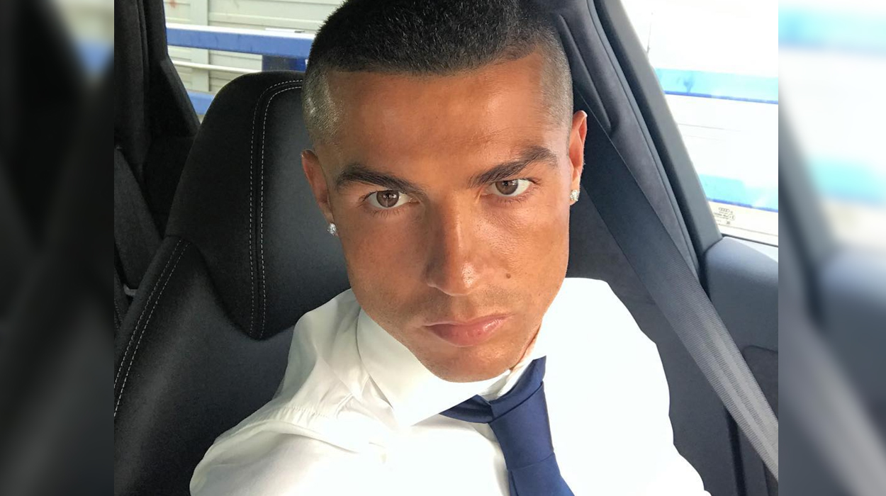 Cristiano Ronaldo bëhet baba binjakësh