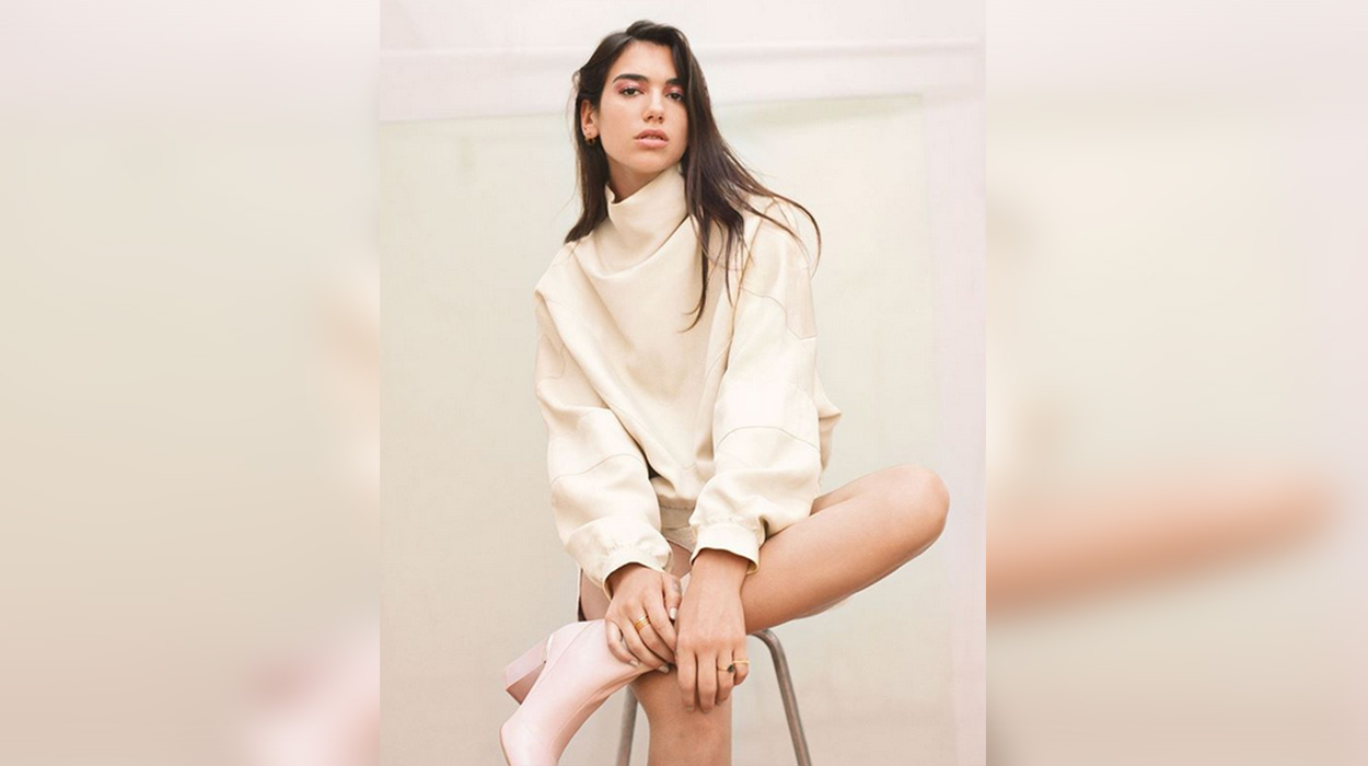 Dua Lipa falenderon 6 milion ndjekësit nga një bregdet ekzotik