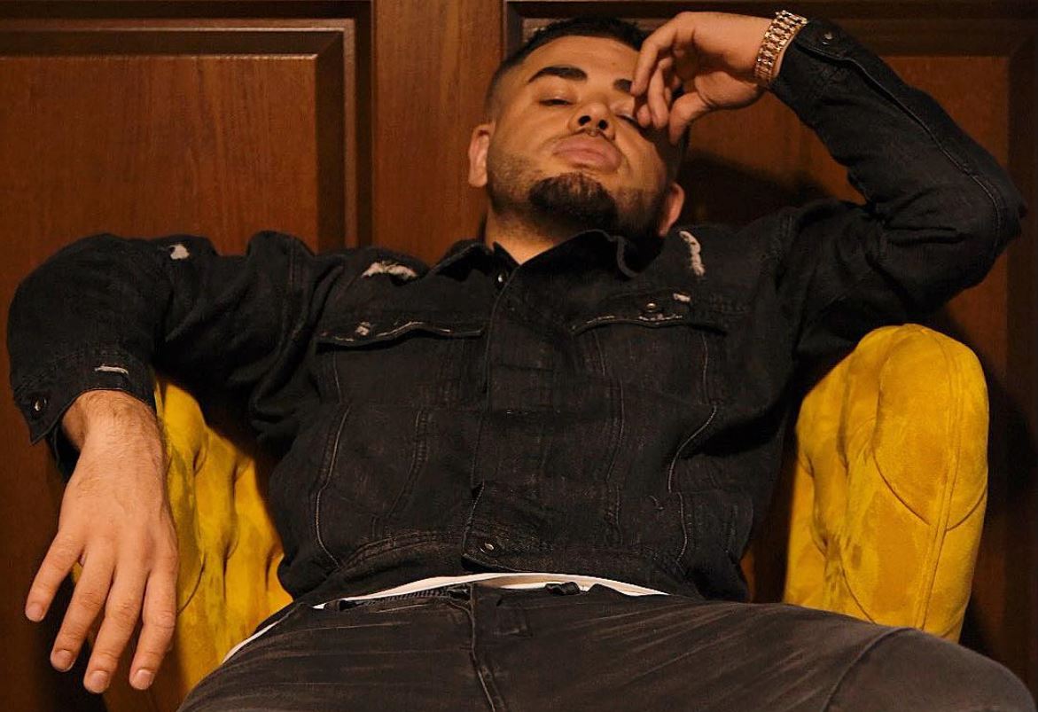 Noizy përgatit darkën për të ftuarën e tij VIP. Mësoni për kë bëhet fjalë