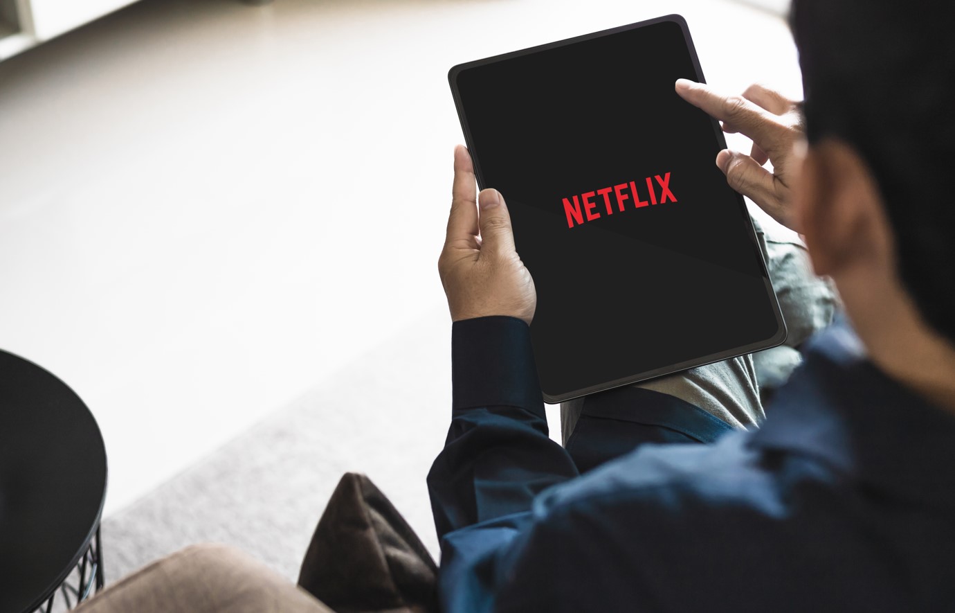 Regjisori i Hollivudit akuzohet për një komplot prej 11 milionë dollarësh për të mashtruar Netflix