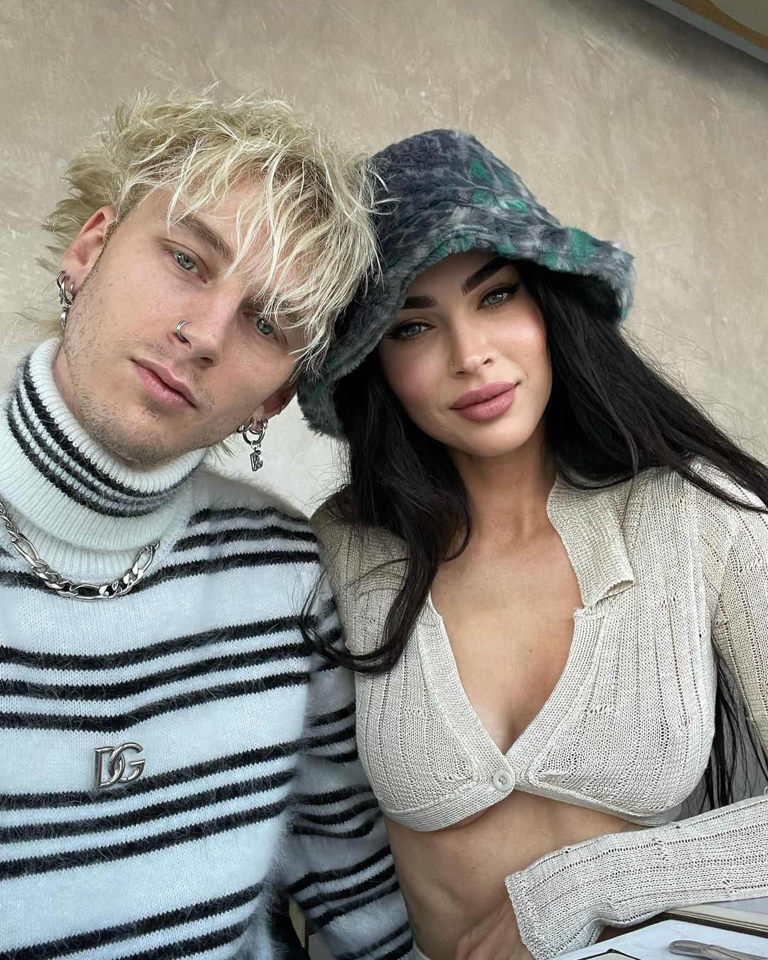 Nuk pritej! Machine Gun Kelly tradhëton Megan Fox me një mashkull