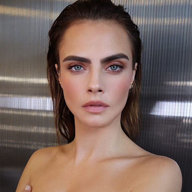 Fotot e saj u bën virale, Cara Delevingne sqaron çrregullimin e sjelljes së saj