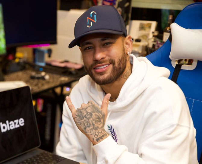 Neymar humb 1 milion euro në kazino, reagimi e tij epik bën xhiron e rrjetit