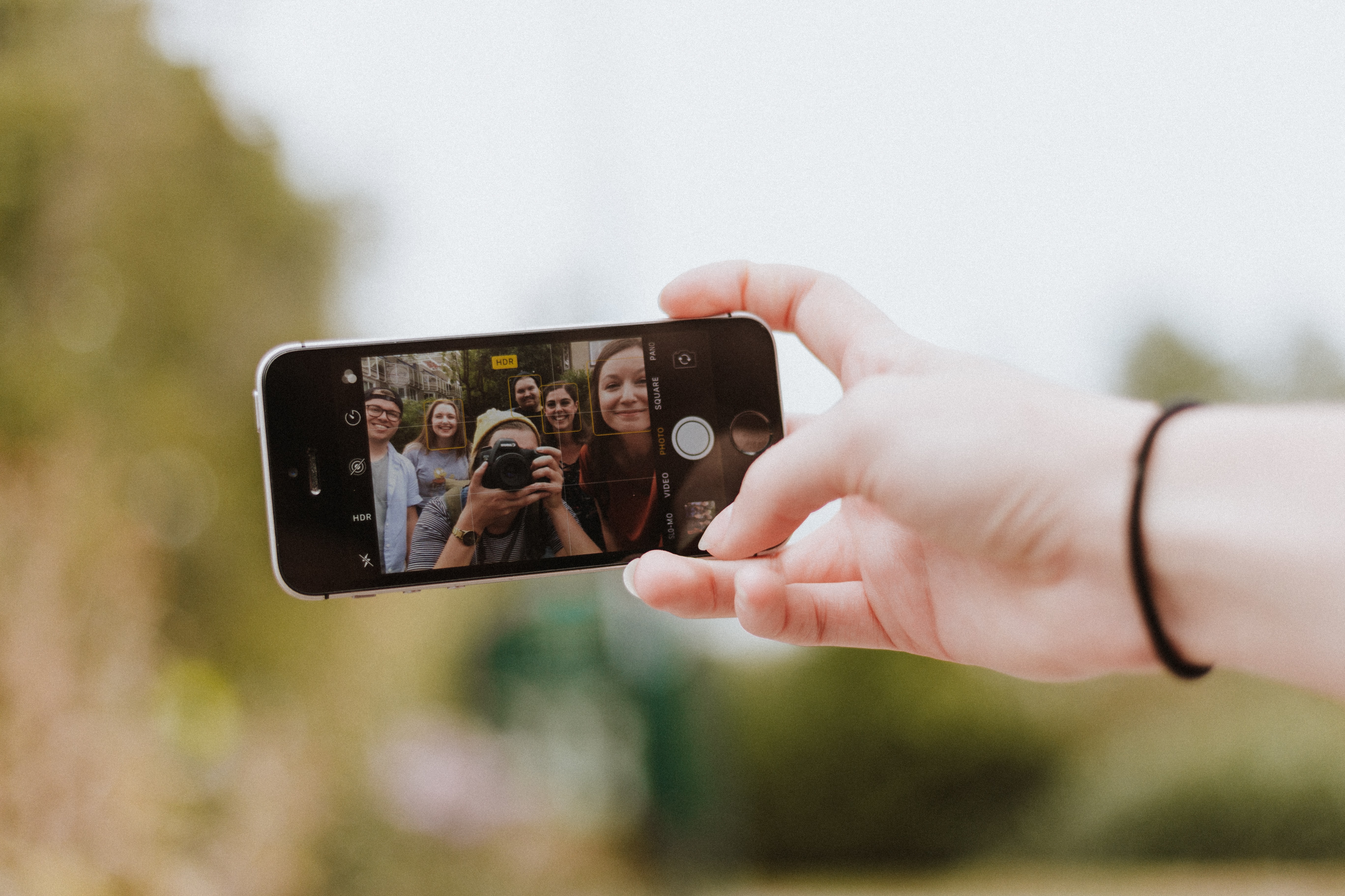 Pse selfiet konsiderohen të dëmshme për shëndetin e njerëzve