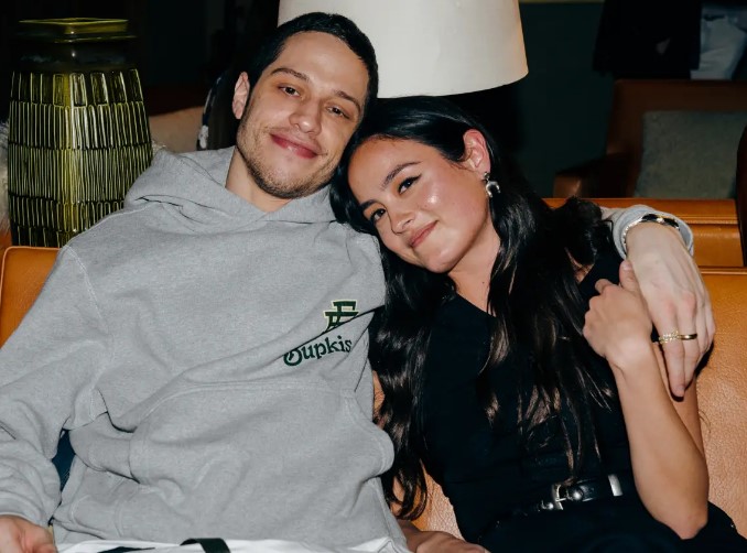 Pete Davidson dhe Chase Sui Wonders i japin fund romancës