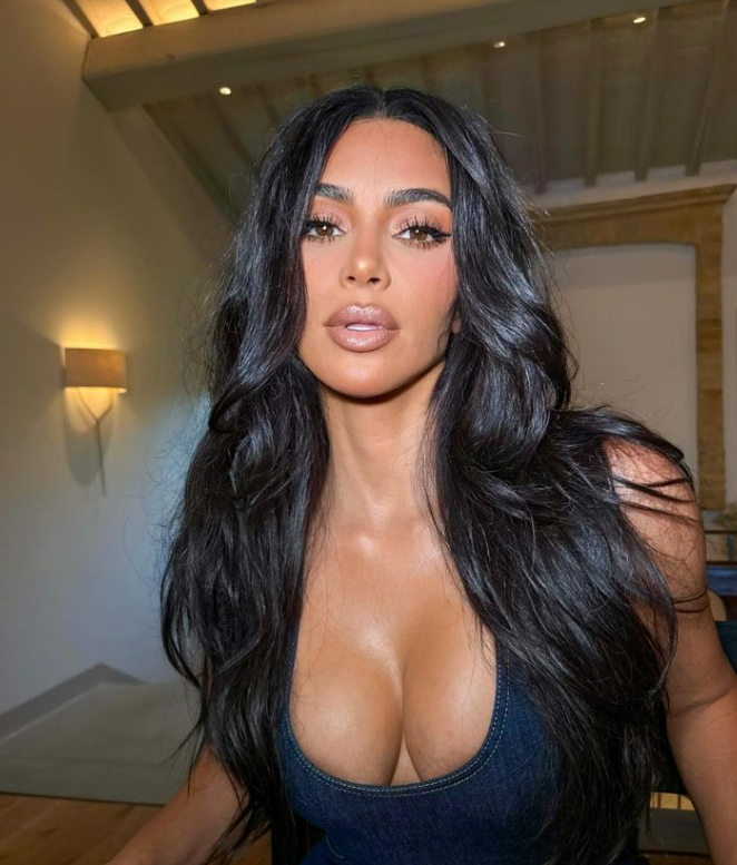 Kim Kardashian ‘e hapur’ për takime, por ka ‘prioritete të reja’