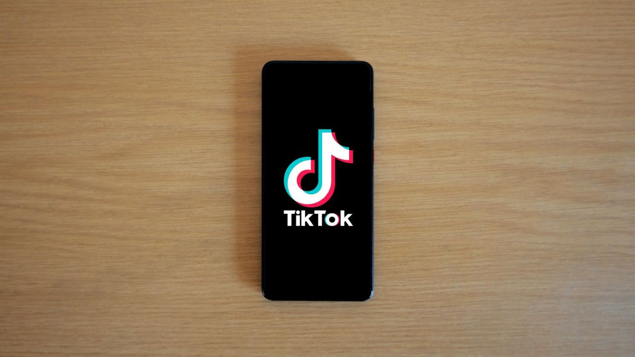 TikTok lançon veçori krejt të re që është vetëm për adoleshentët